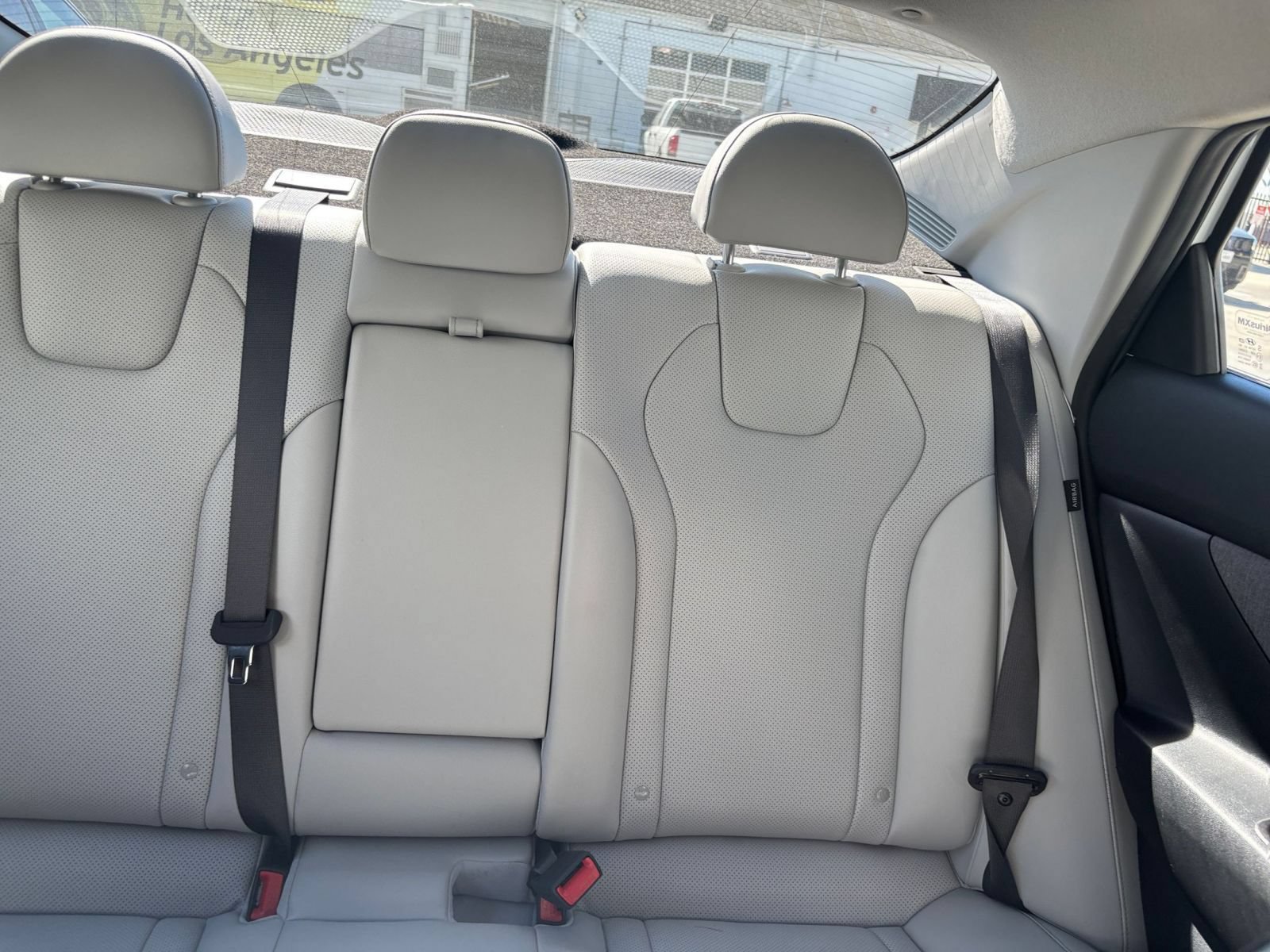 Used 2025 Hyundai Elantra Limited FWD image 41