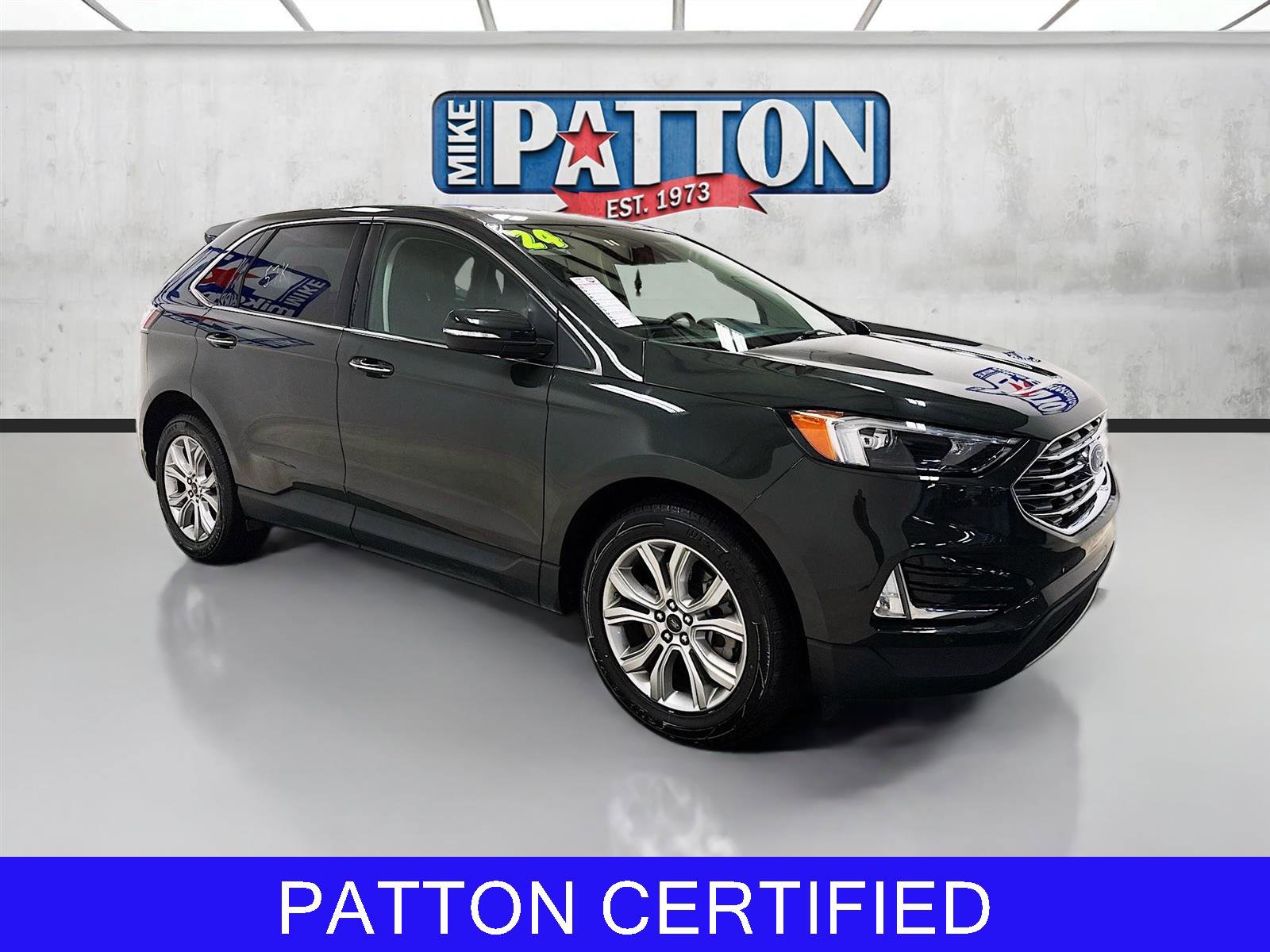 Used 2024 Ford Edge Titanium image 1