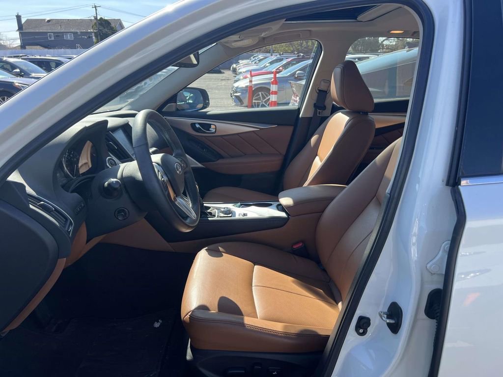 Used 2023 INFINITI Q50 Luxe w/ Cargo Package image 11