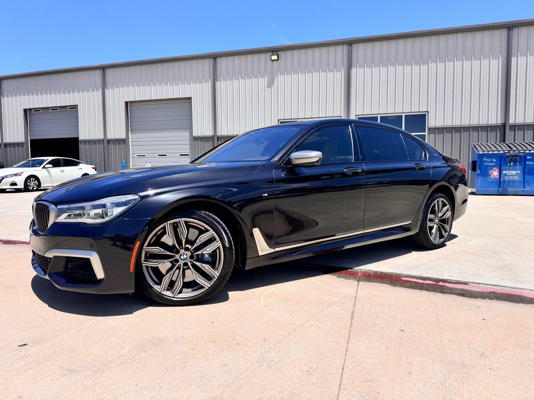 Used 2018 BMW M760i xDrive AWD/4WD image 2