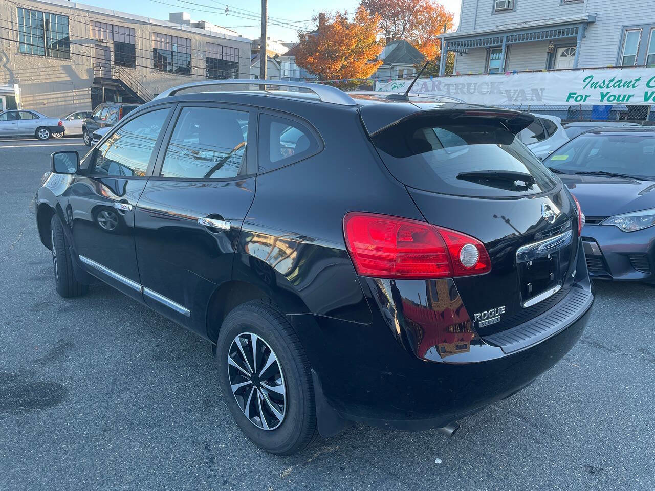 Used 2014 Nissan Rogue S w/ Convenience Package image 4