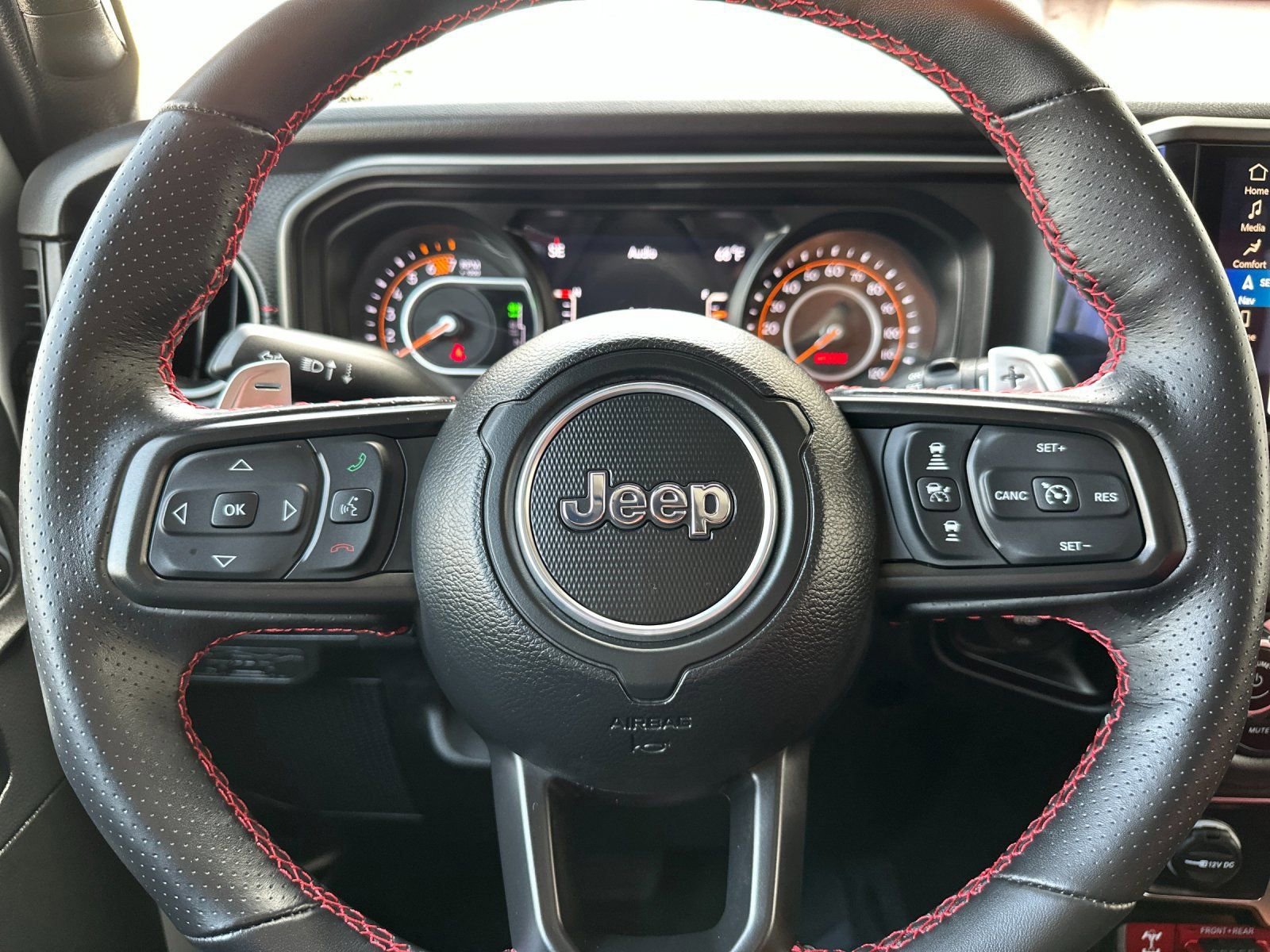 Used 2024 Jeep Wrangler Unlimited Rubicon 392 image 27