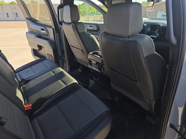 Used 2025 Chevrolet Silverado 1500 ZR2 w/ Technology Package AWD/4WD image 11