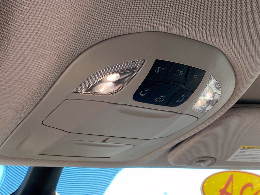 Used 2024 Chrysler Pacifica Touring-L FWD image 21