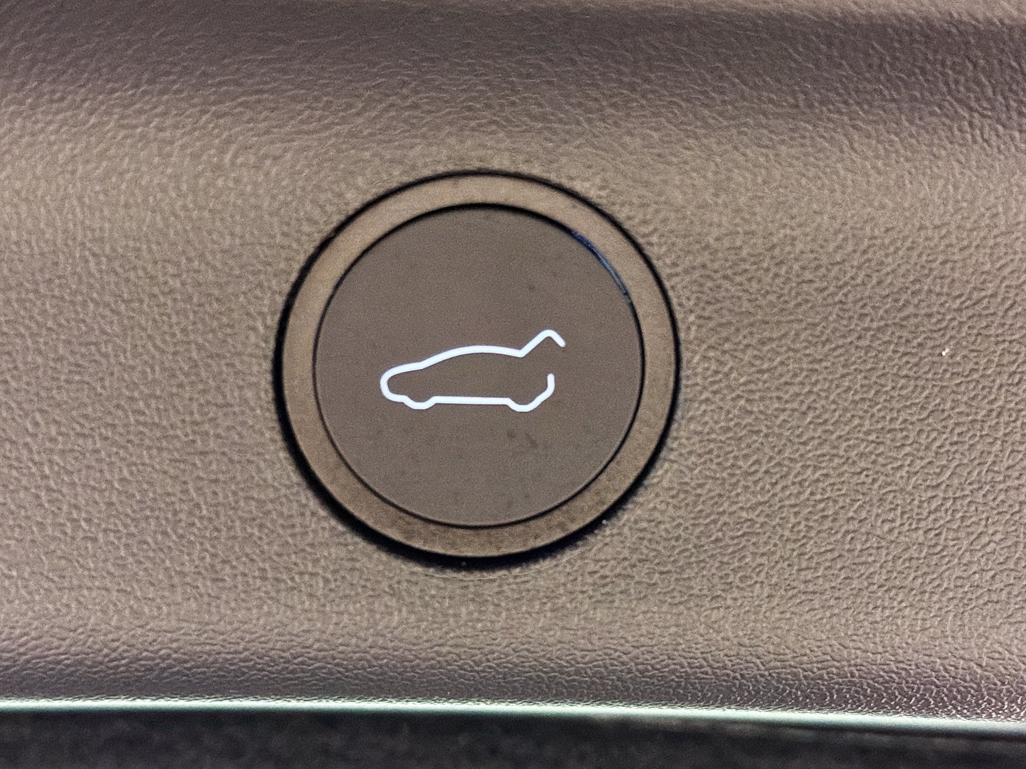 Used 2024 Tesla Model Y Performance AWD/4WD image 14