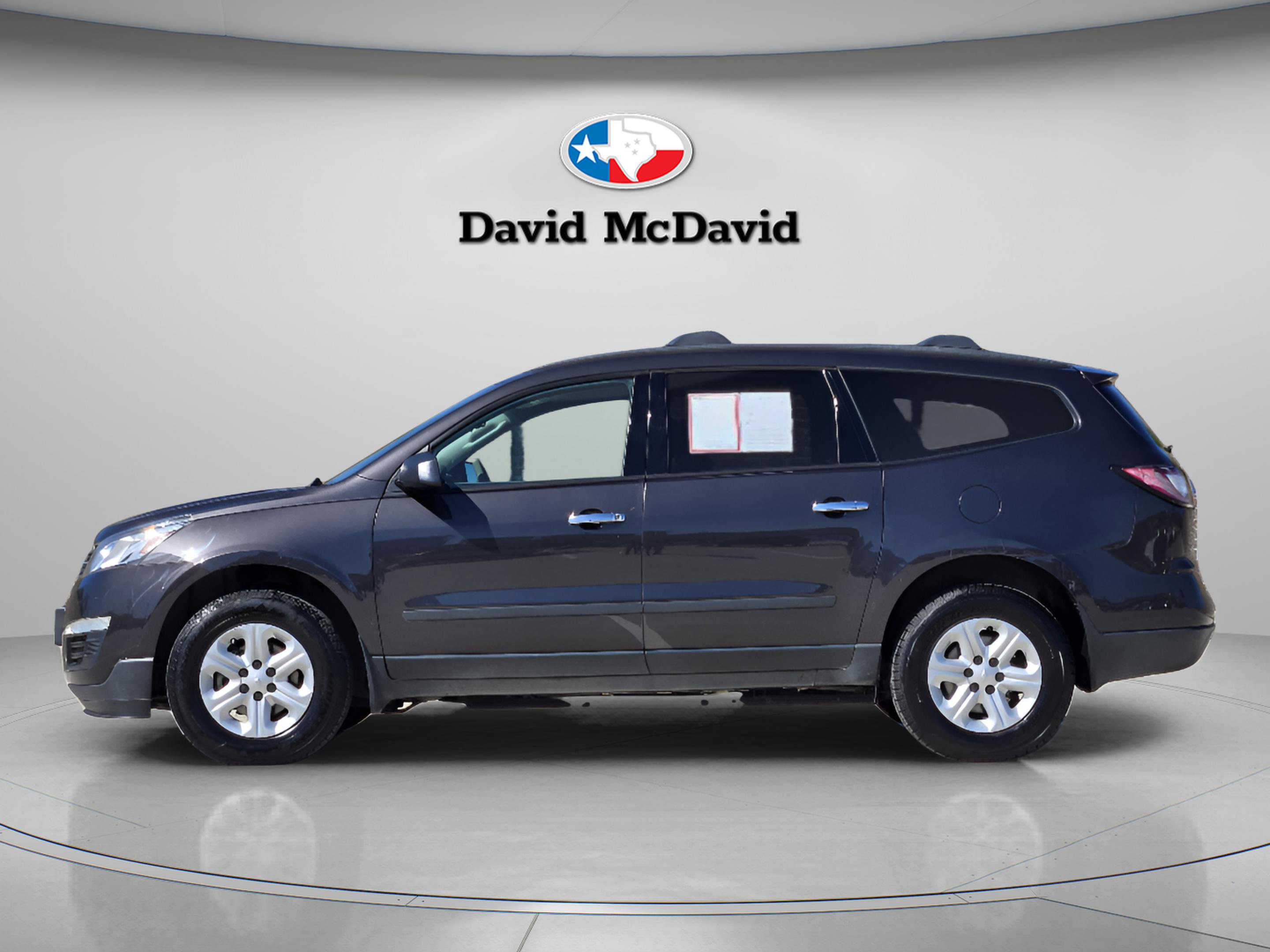 Used 2015 Chevrolet Traverse LS image 2