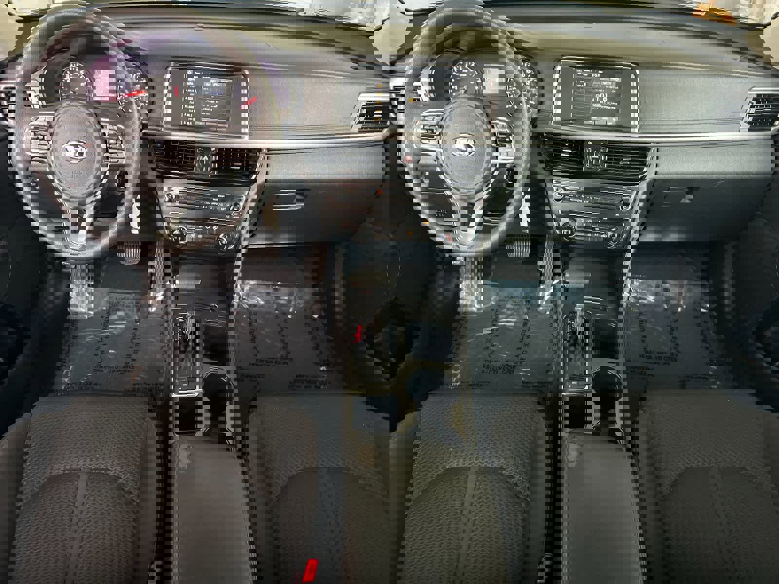 Used 2018 Kia Optima LX image 3