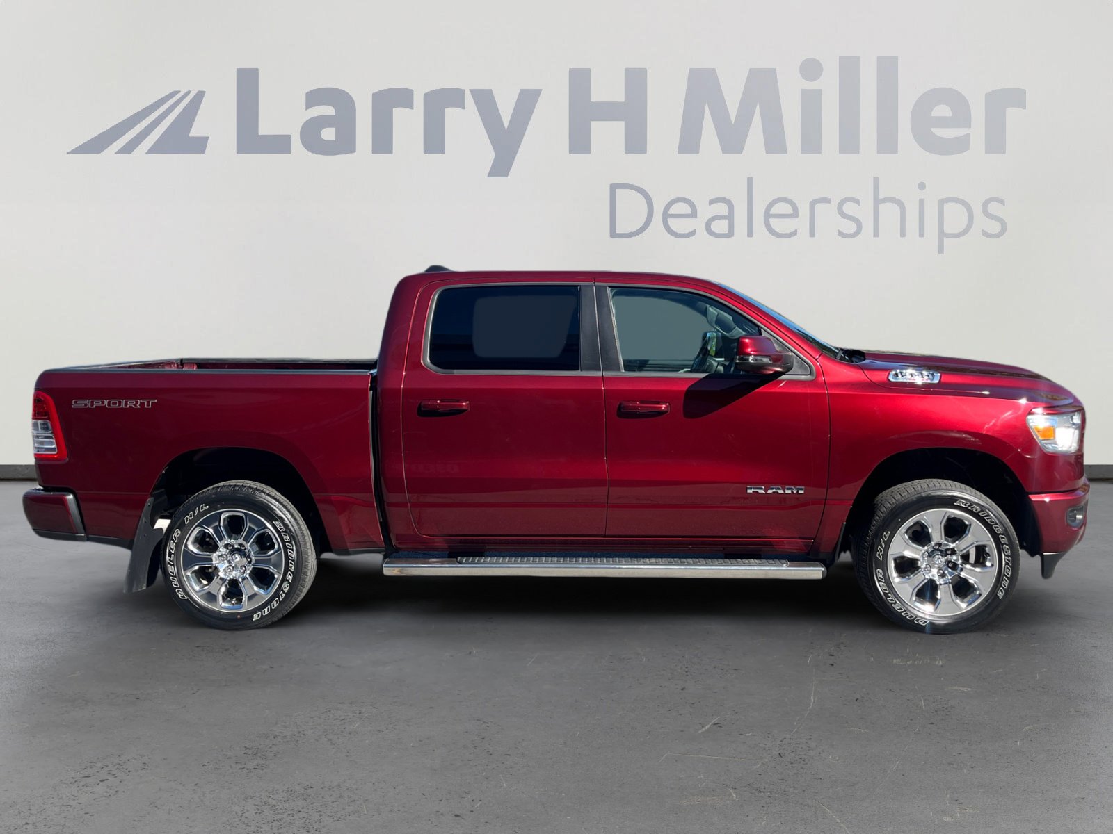 Used 2023 RAM 1500 Big Horn AWD/4WD image 6