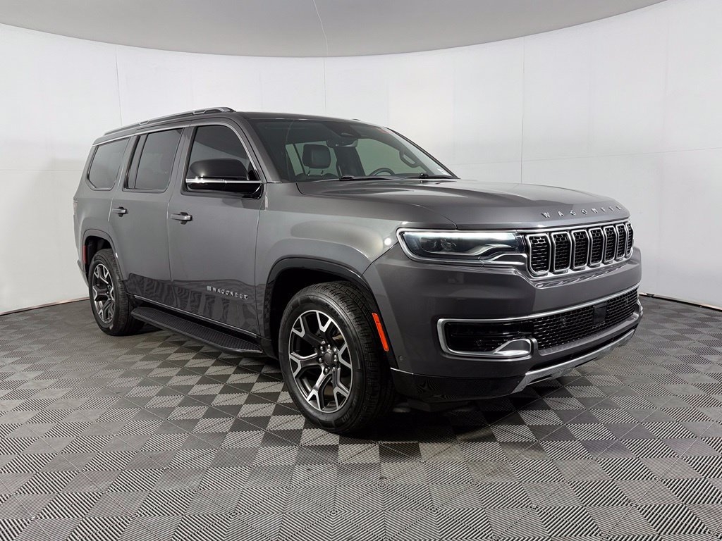 Used 2023 Jeep Wagoneer Series III w/ Preferred Equipment Group AWD/4WD image 5