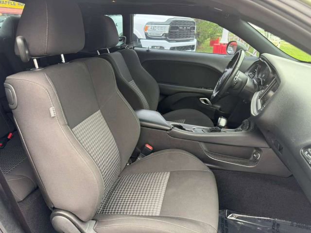 Used 2023 Dodge Challenger R/T w/ Shaker Package image 9