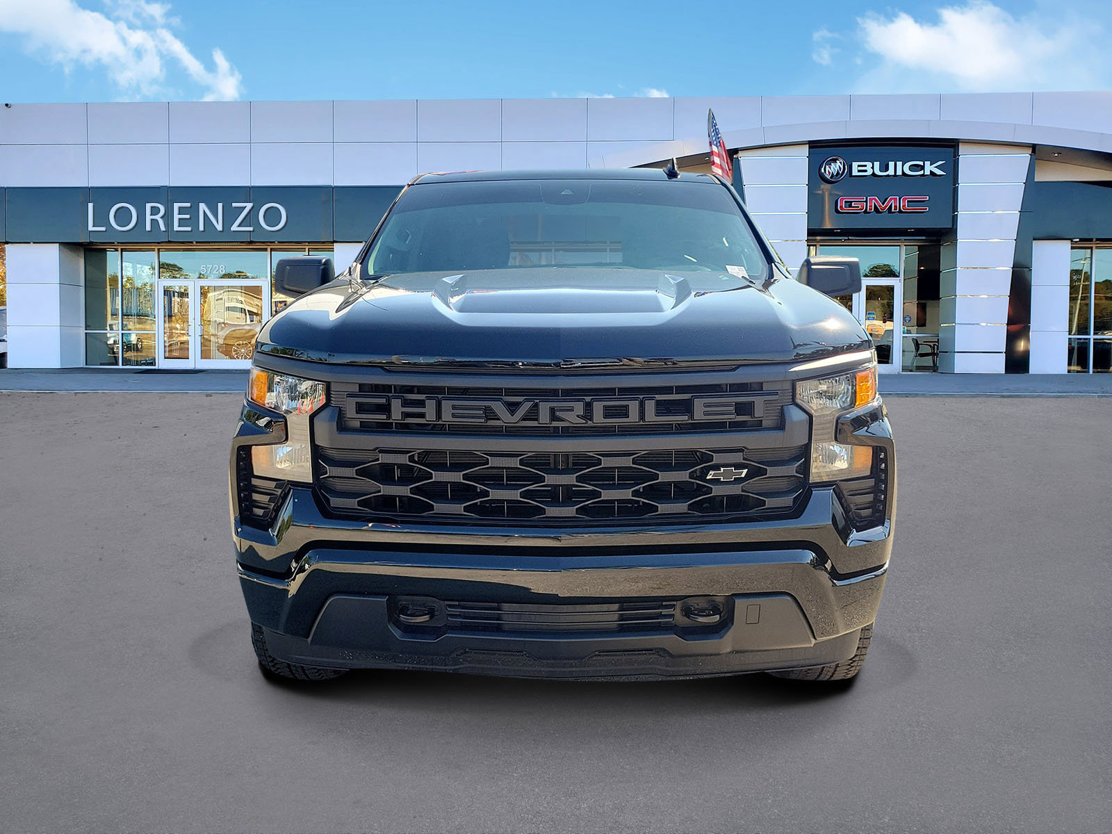 Used 2026 Chevrolet Silverado 1500 Custom w/ Turbomax Blackout Package RWD image 2