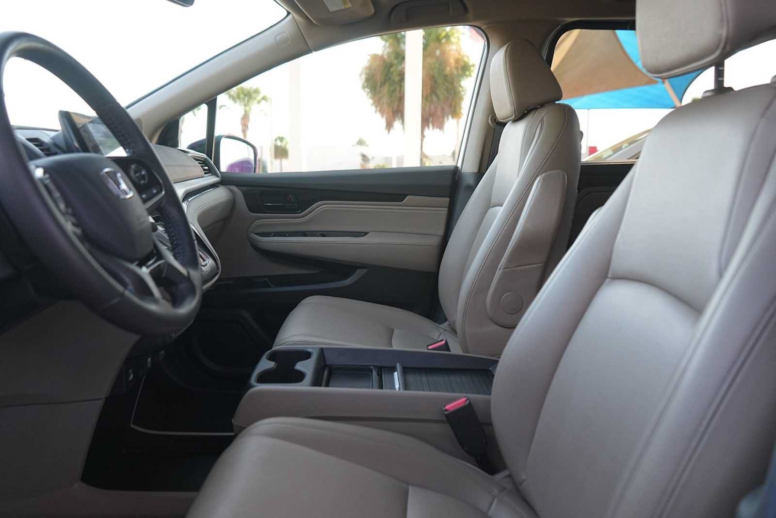 Used 2023 Honda Odyssey Touring image 11