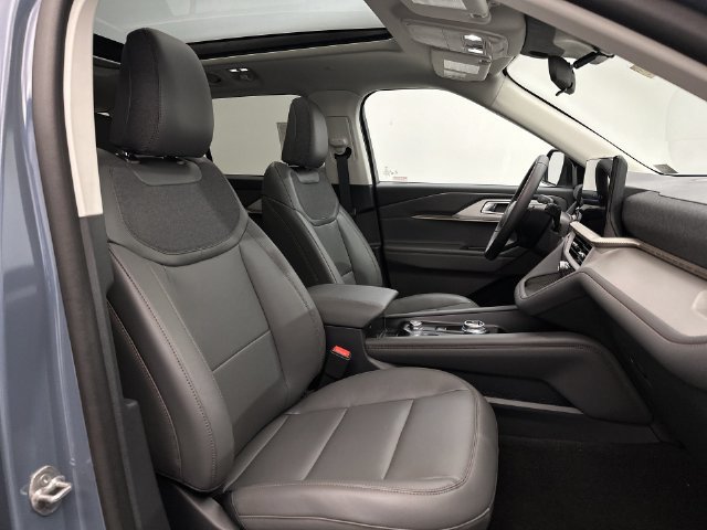 New 2026 Ford Explorer Active w/ Active Comfort Package AWD/4WD image 30