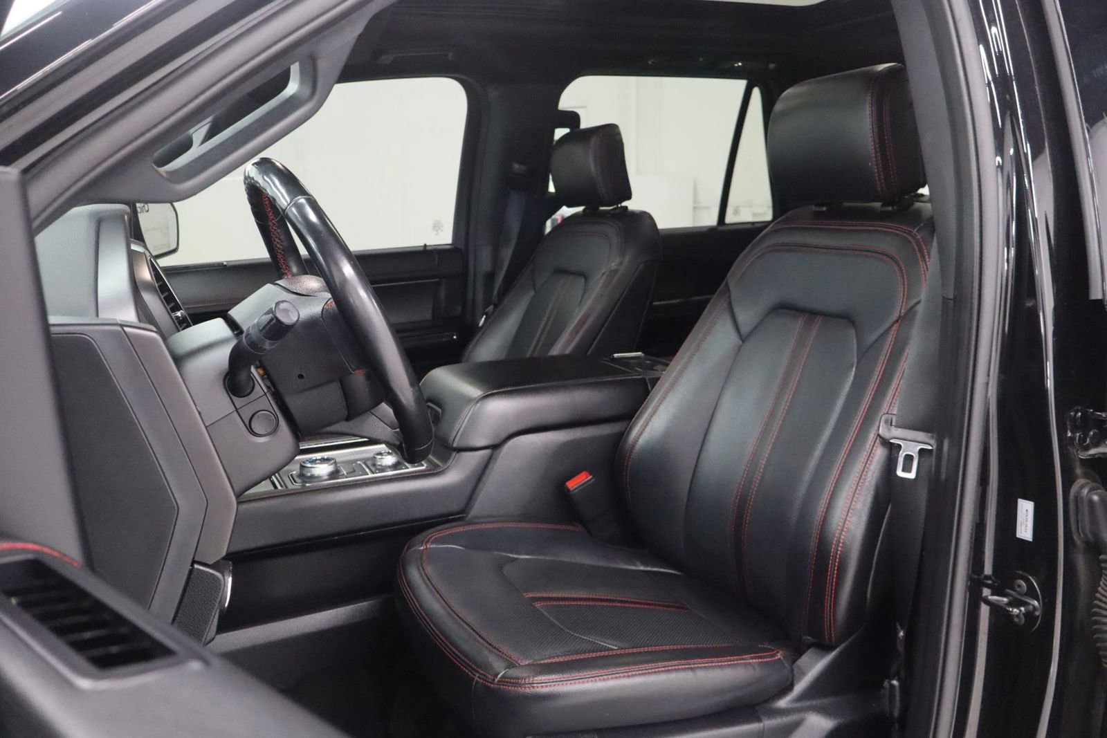 Used 2020 Ford Expedition Max Limited w/ Equipment Group 303A AWD/4WD image 16