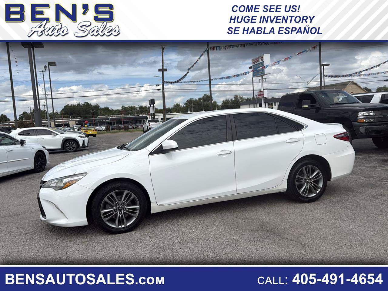 Used 2017 Toyota Camry SE FWD image 1