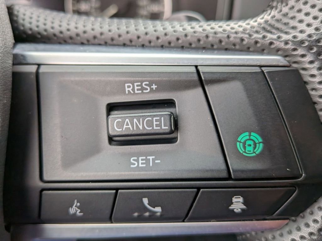 Used 2024 Mitsubishi Outlander SE AWD/4WD image 18