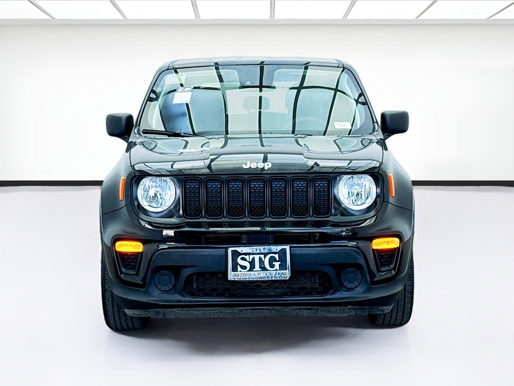Used 2021 Jeep Renegade Sport image 2