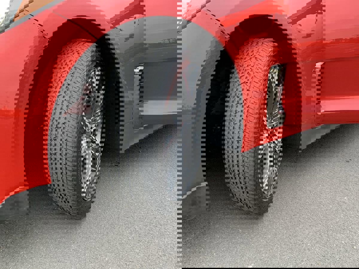 Used 2020 Kia Stinger GT-Line w/ Sun & Sound Package image 11