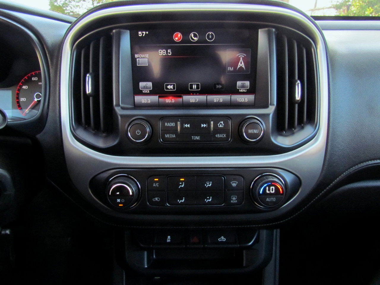 Used 2015 GMC Canyon SLE w/ SLE Convenience Package image 29