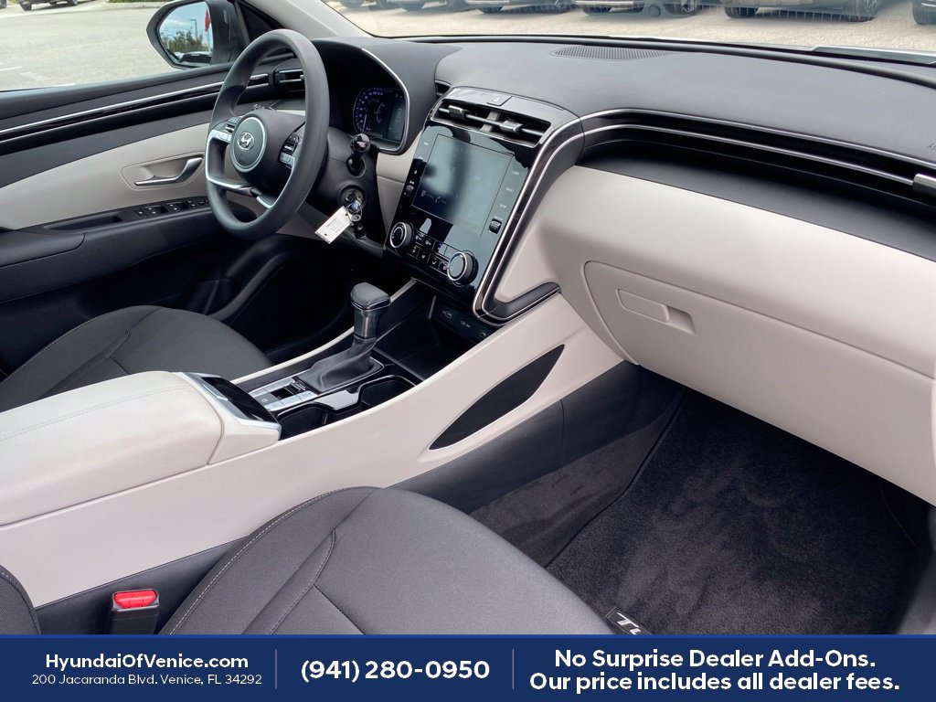 Used 2024 Hyundai Tucson SE AWD/4WD image 16