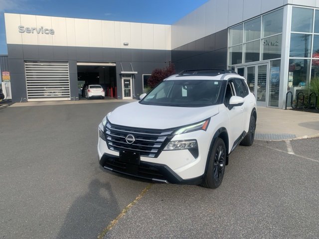 New 2026 Nissan Rogue Platinum image 3