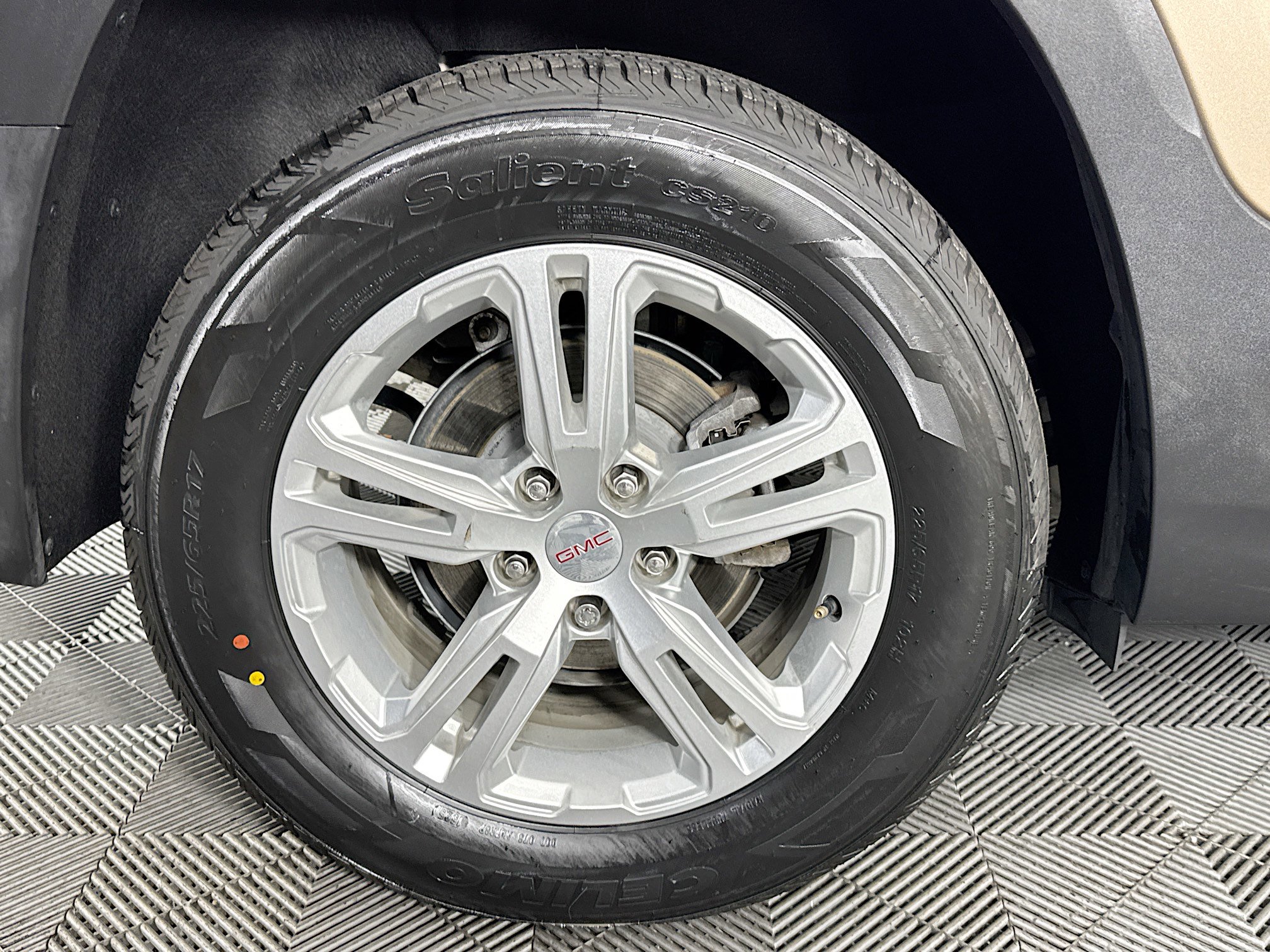 Used 2018 GMC Terrain SLE w/ Driver Convenience Package image 32