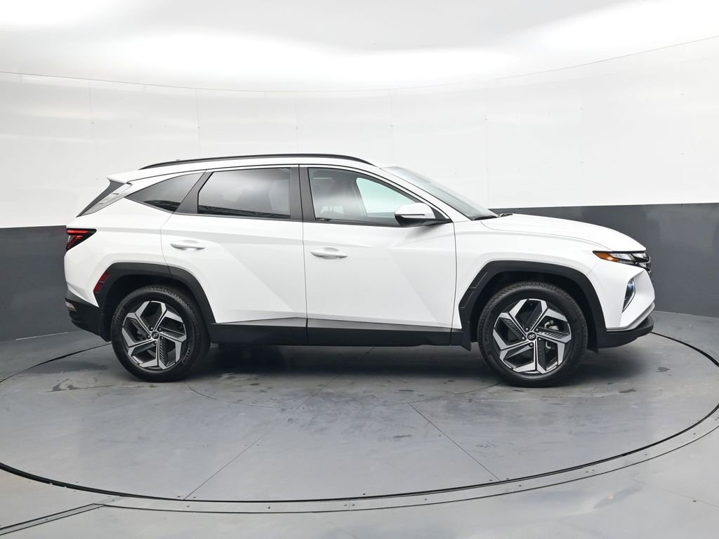 Used 2023 Hyundai Tucson SEL w/ Convenience Package image 3