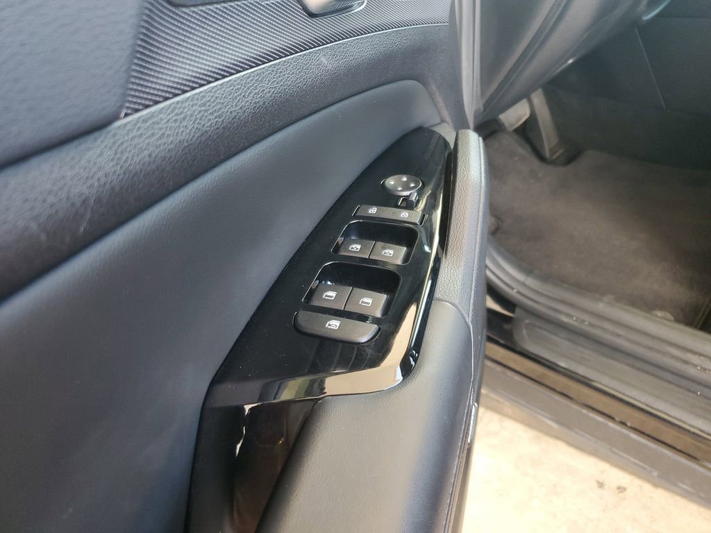 Used 2024 Kia Sportage SX image 10