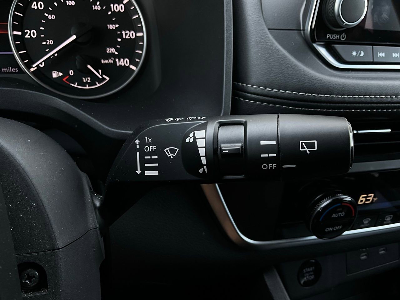 Used 2025 Nissan Rogue SV image 36