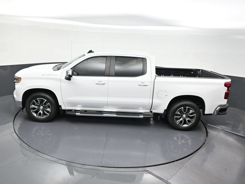Used 2024 Chevrolet Silverado 1500 LT RWD image 16