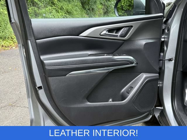Certified 2025 Chevrolet Traverse LT AWD/4WD image 9