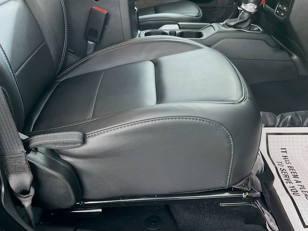 Used 2021 Jeep Wrangler Unlimited Sahara image 36