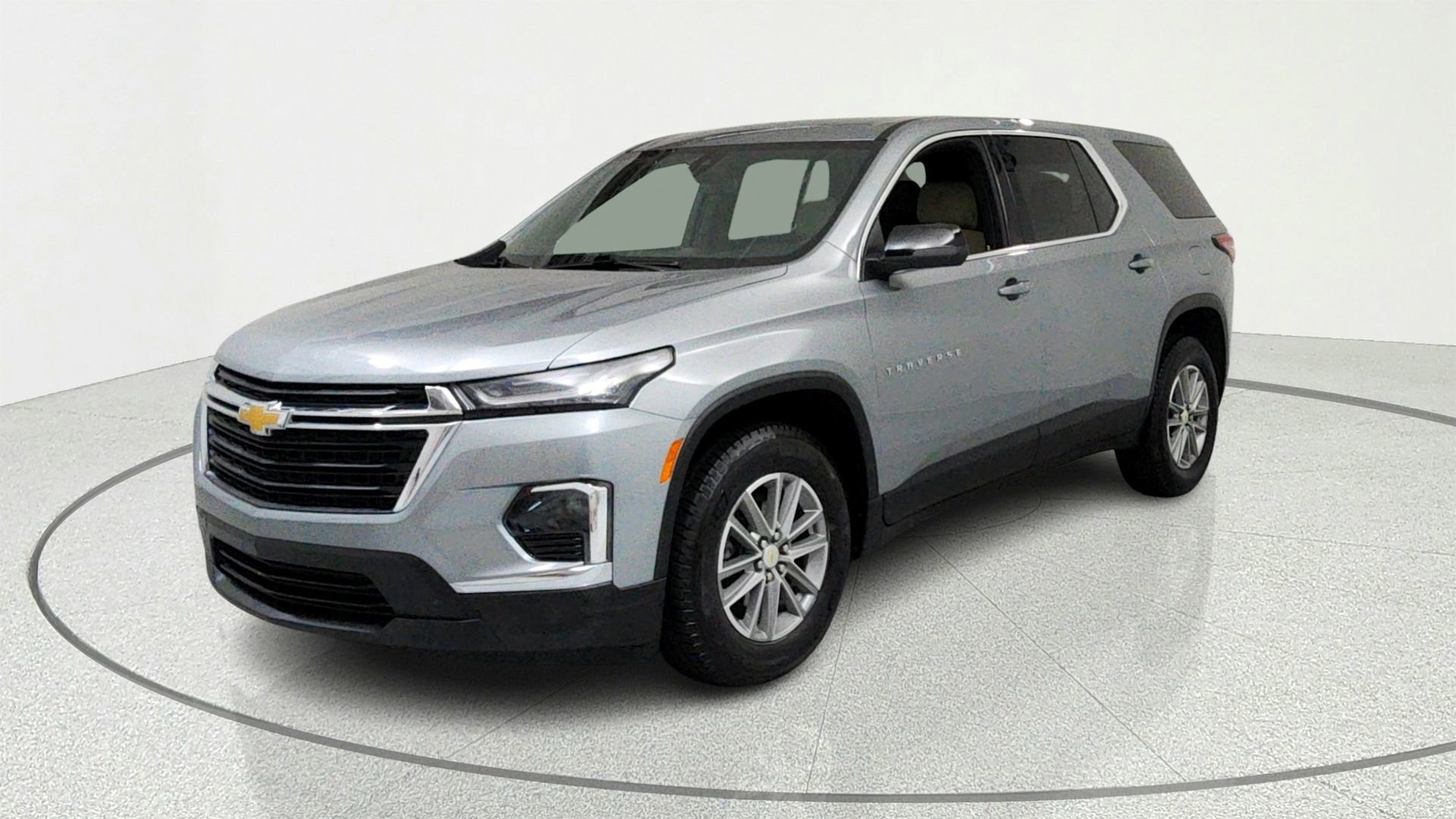 Used 2023 Chevrolet Traverse LS