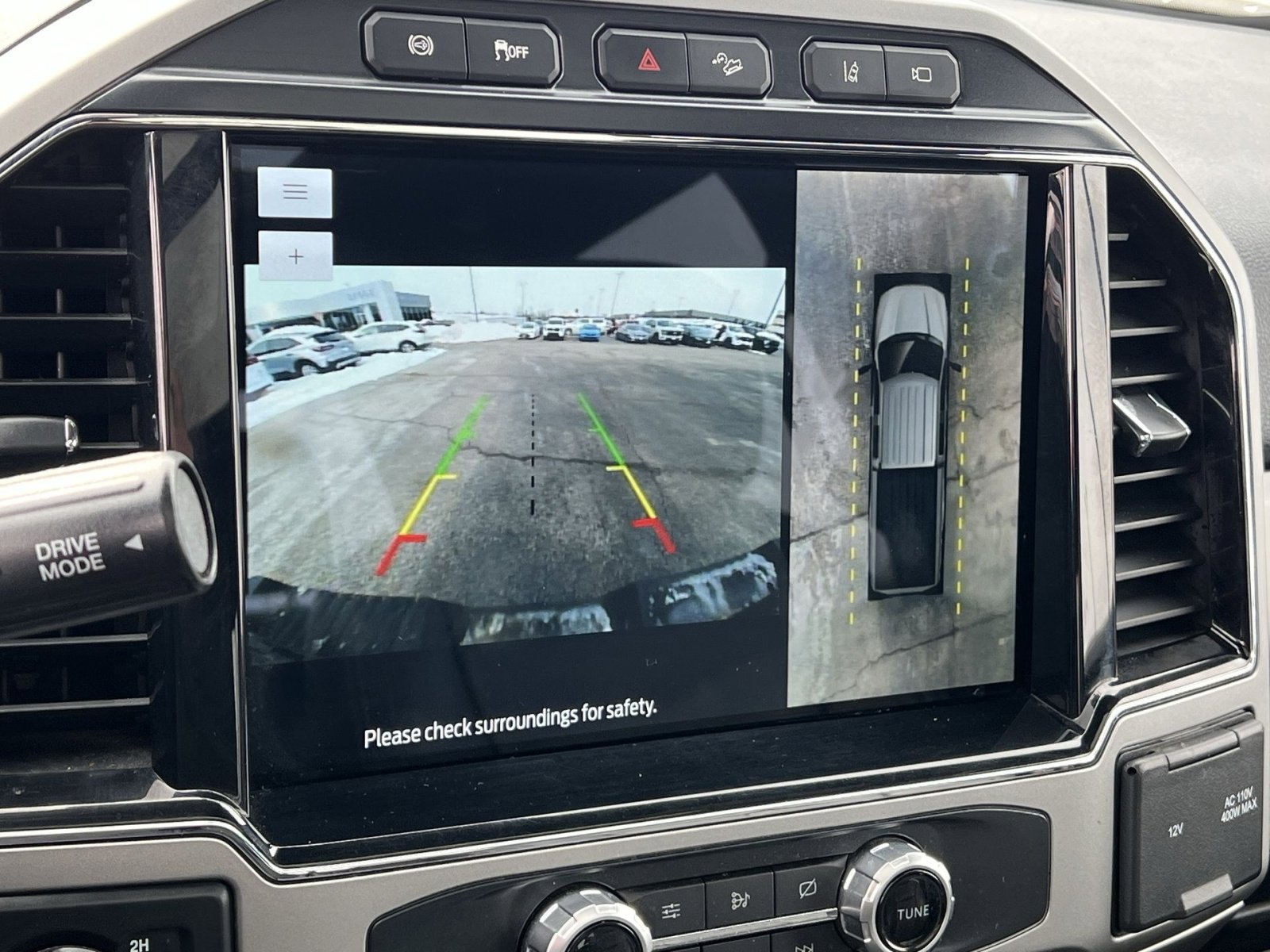 Used 2022 Ford F250 Lariat w/ Black Appearance Package image 18