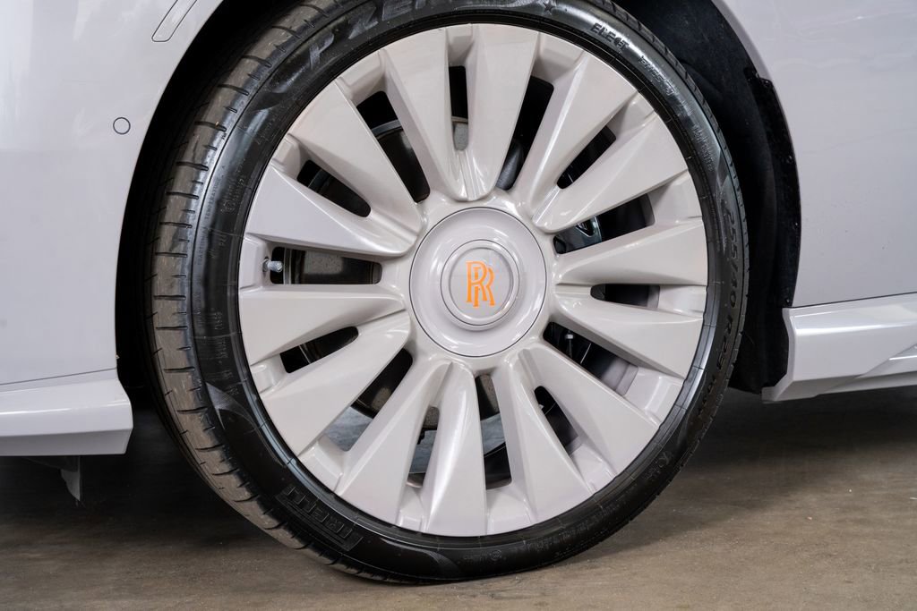 Used 2024 Rolls-Royce Spectre w/ Spectre Launch Package AWD/4WD image 25