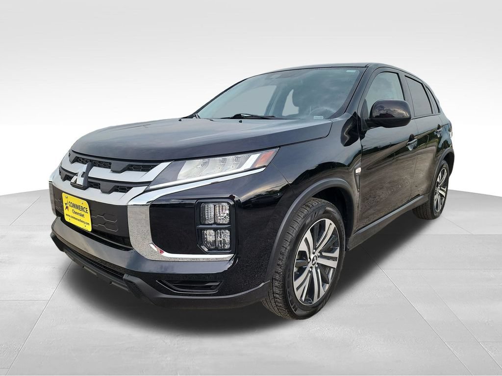 Used 2025 Mitsubishi Outlander Sport ES AWD/4WD image 3