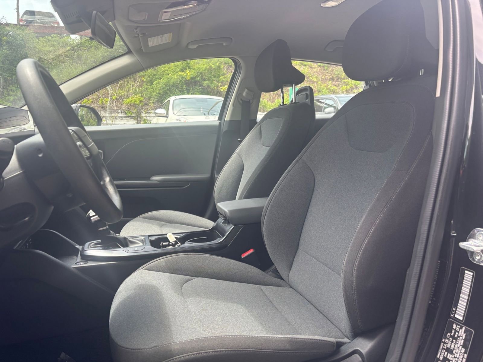 Used 2025 Kia K4 FWD image 37