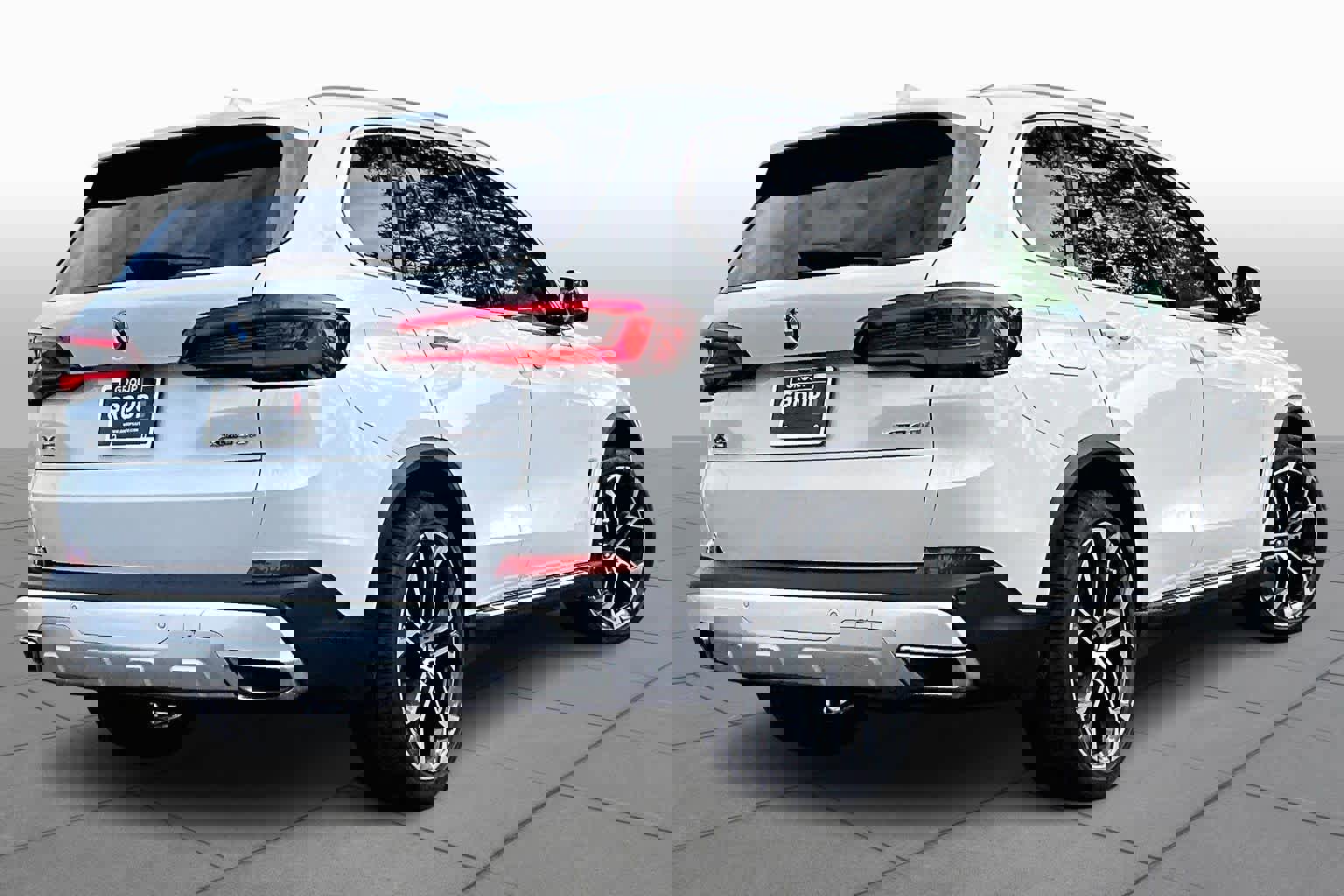 Certified 2022 BMW X5 xDrive40i w/ Executive Package image 13