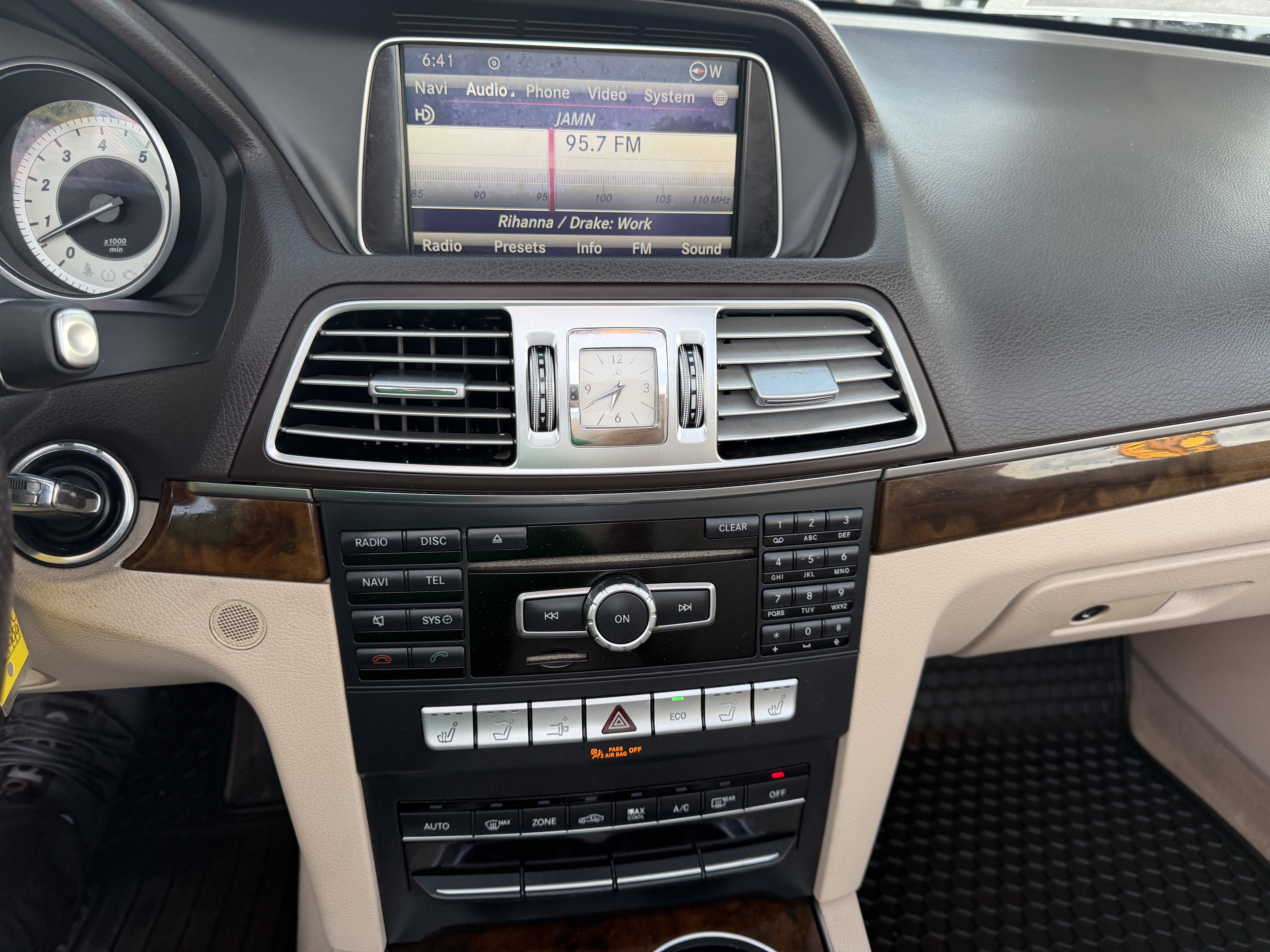 Used 2015 Mercedes-Benz E 400 Cabriolet w/ Premium 1 Package image 30