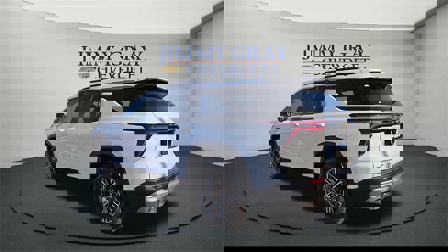 New 2026 Chevrolet Traverse LT w/ Driver Confidence Package image 5