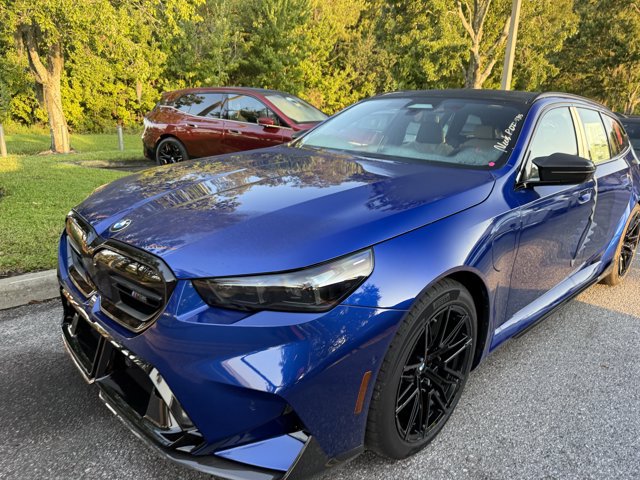 New 2027 BMW M5 Touring AWD/4WD image 3