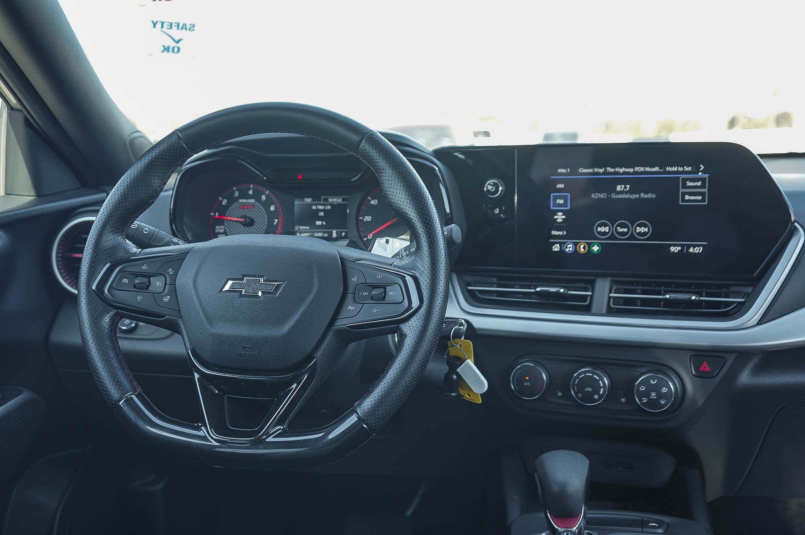Used 2026 Chevrolet Trax RS FWD image 15