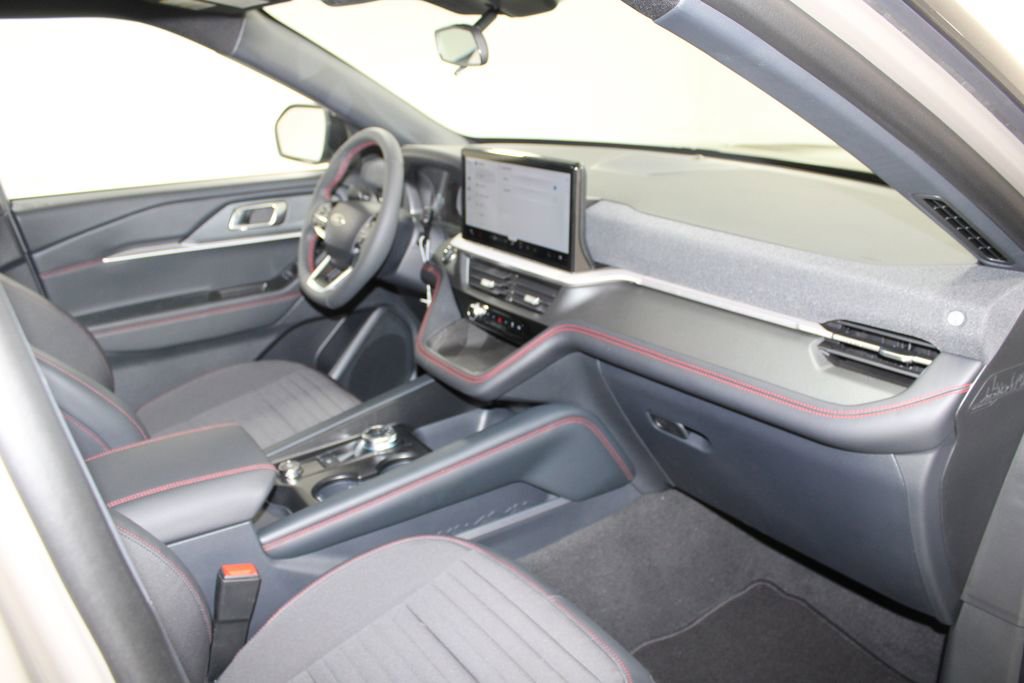 New 2026 Ford Explorer ST-Line image 30