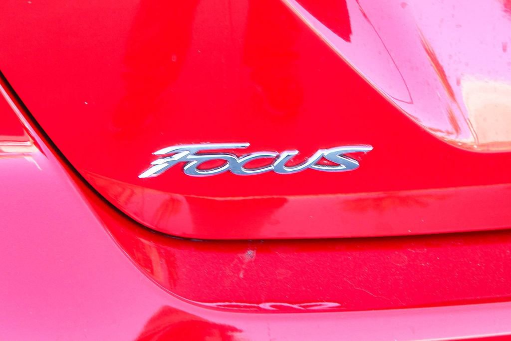 Used 2013 Ford Focus ST FWD image 12