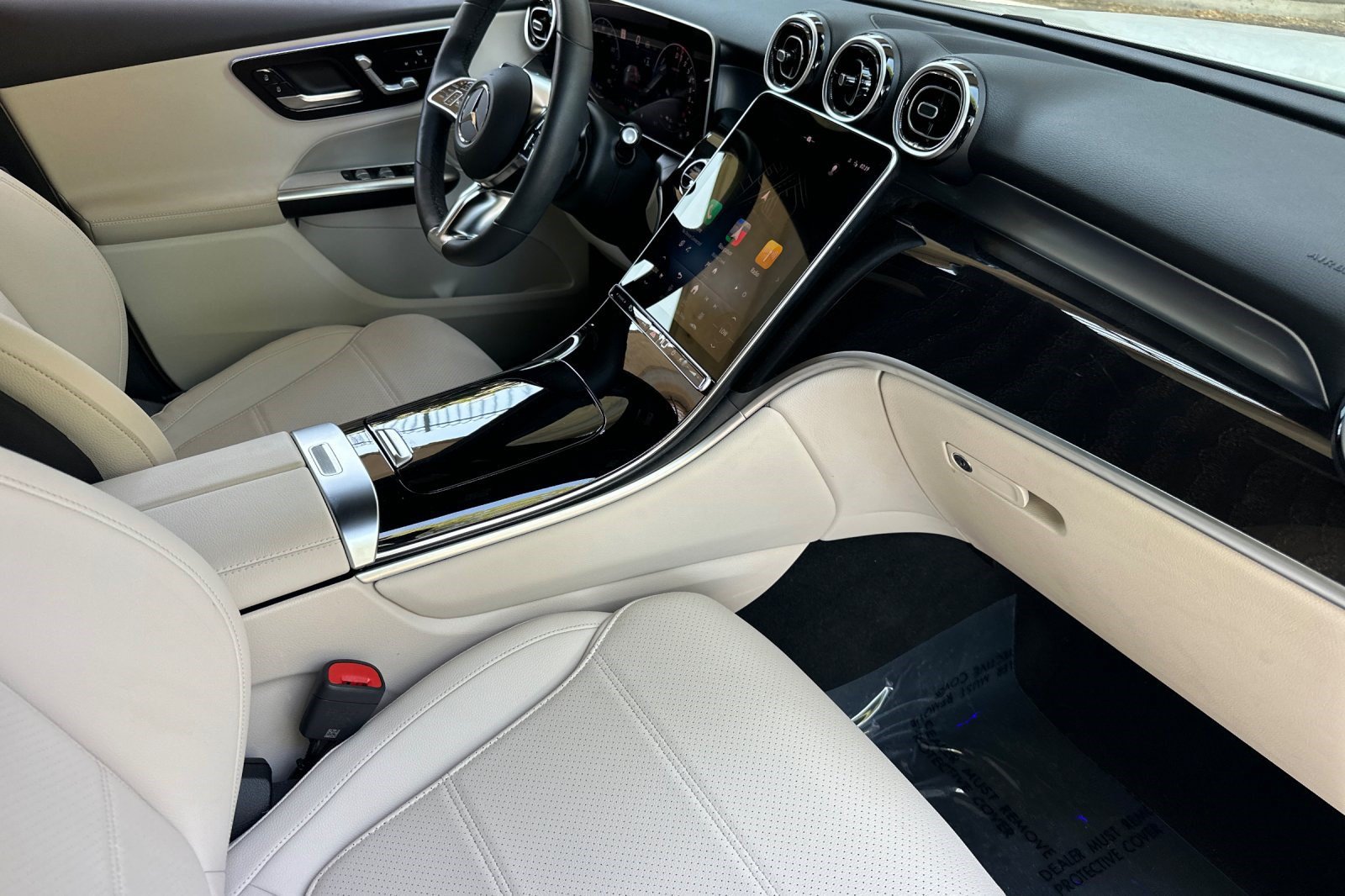 New 2025 Mercedes-Benz GLC 350e 4MATIC image 36