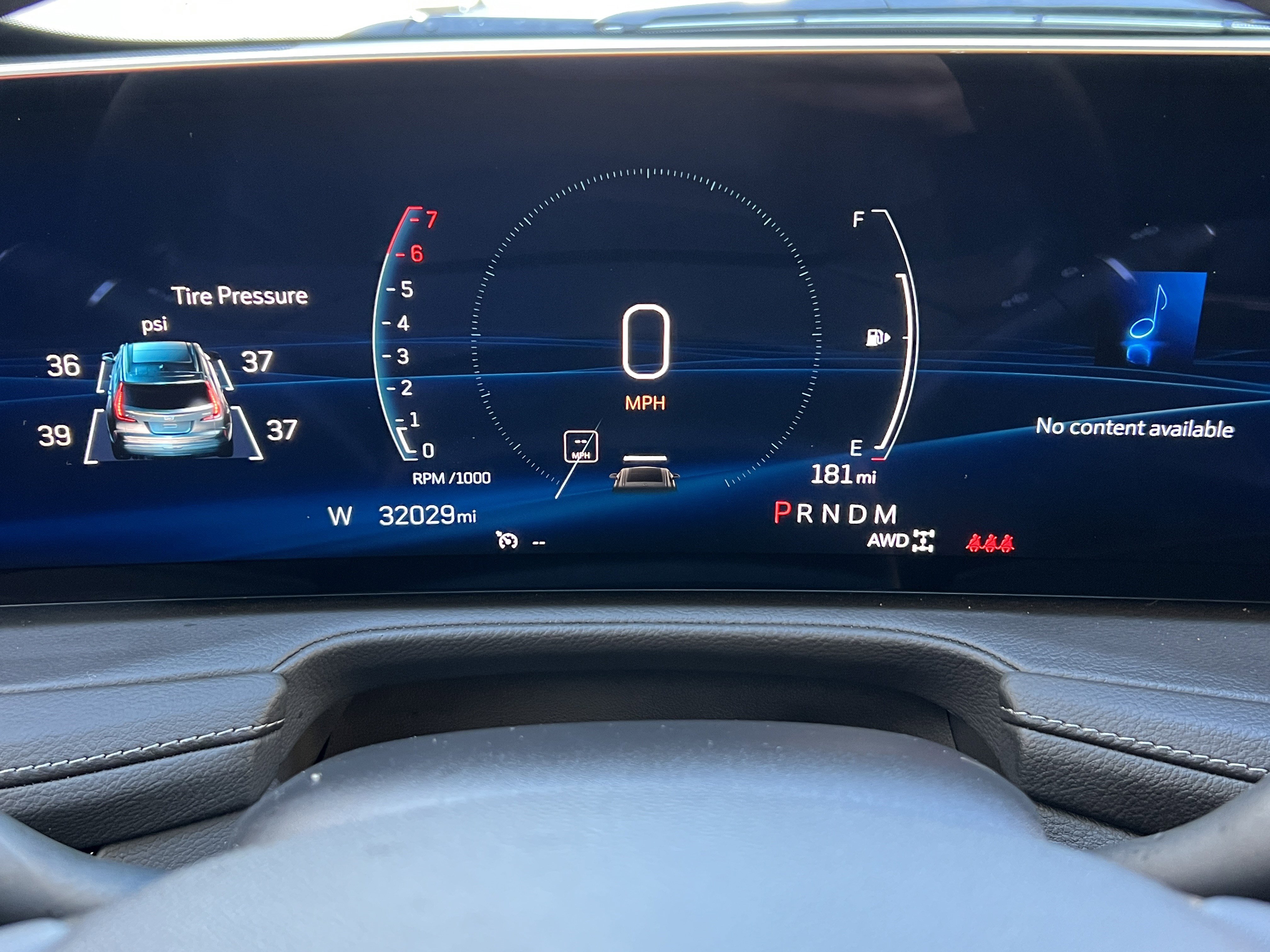 Used 2025 Cadillac XT4 Premium Luxury AWD/4WD image 29