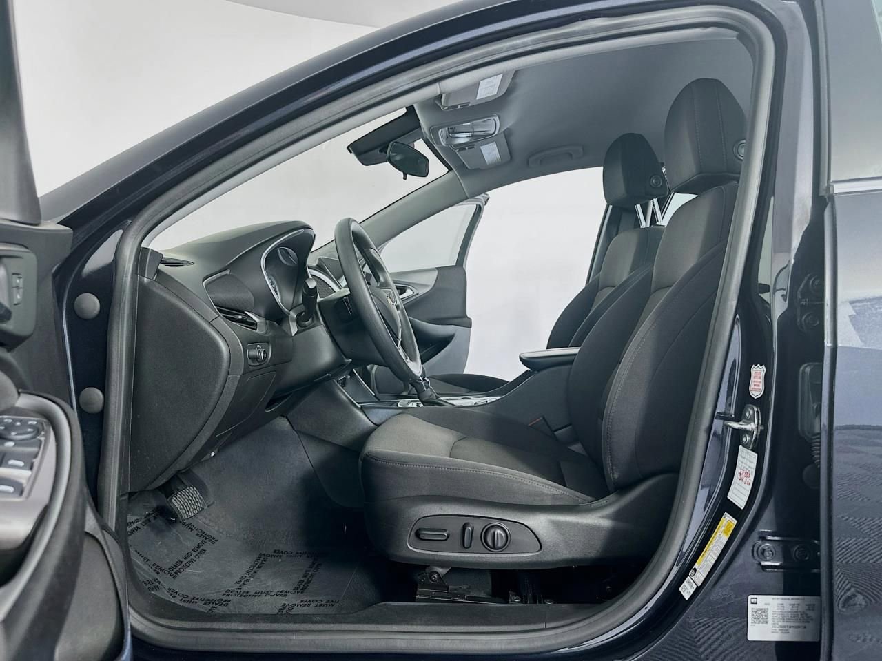 Used 2023 Chevrolet Malibu LT image 23