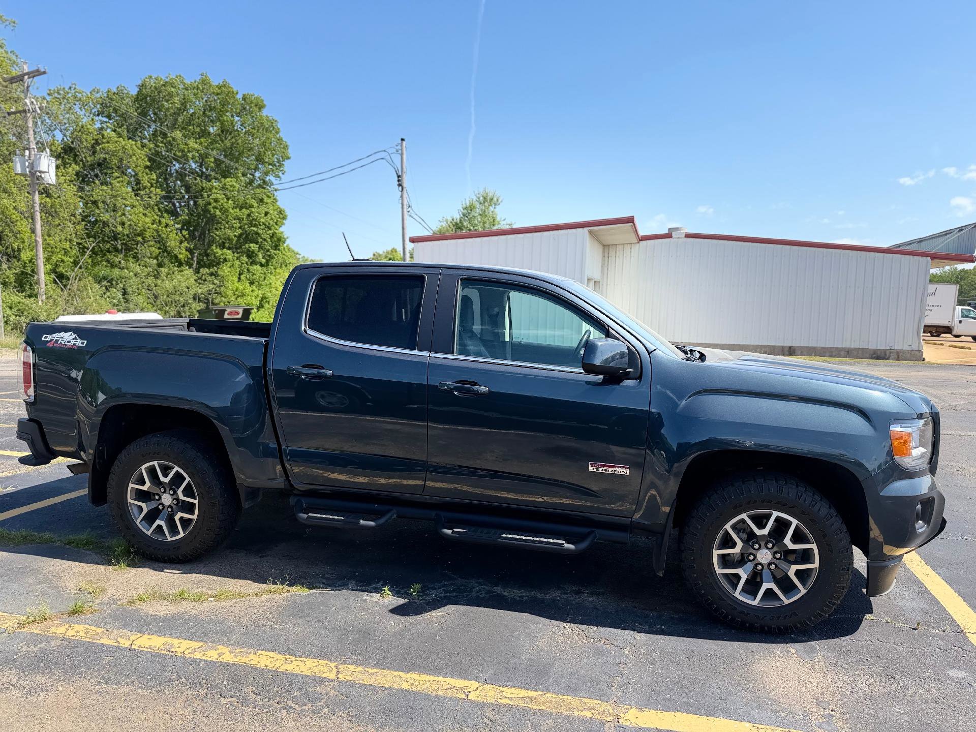 Used 2020 GMC Canyon All Terrain w/ All Terrain X Package AWD/4WD image 2