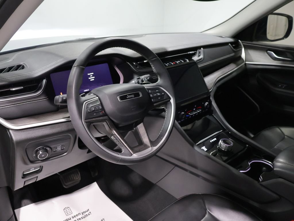 Used 2023 Jeep Grand Cherokee L Limited image 15
