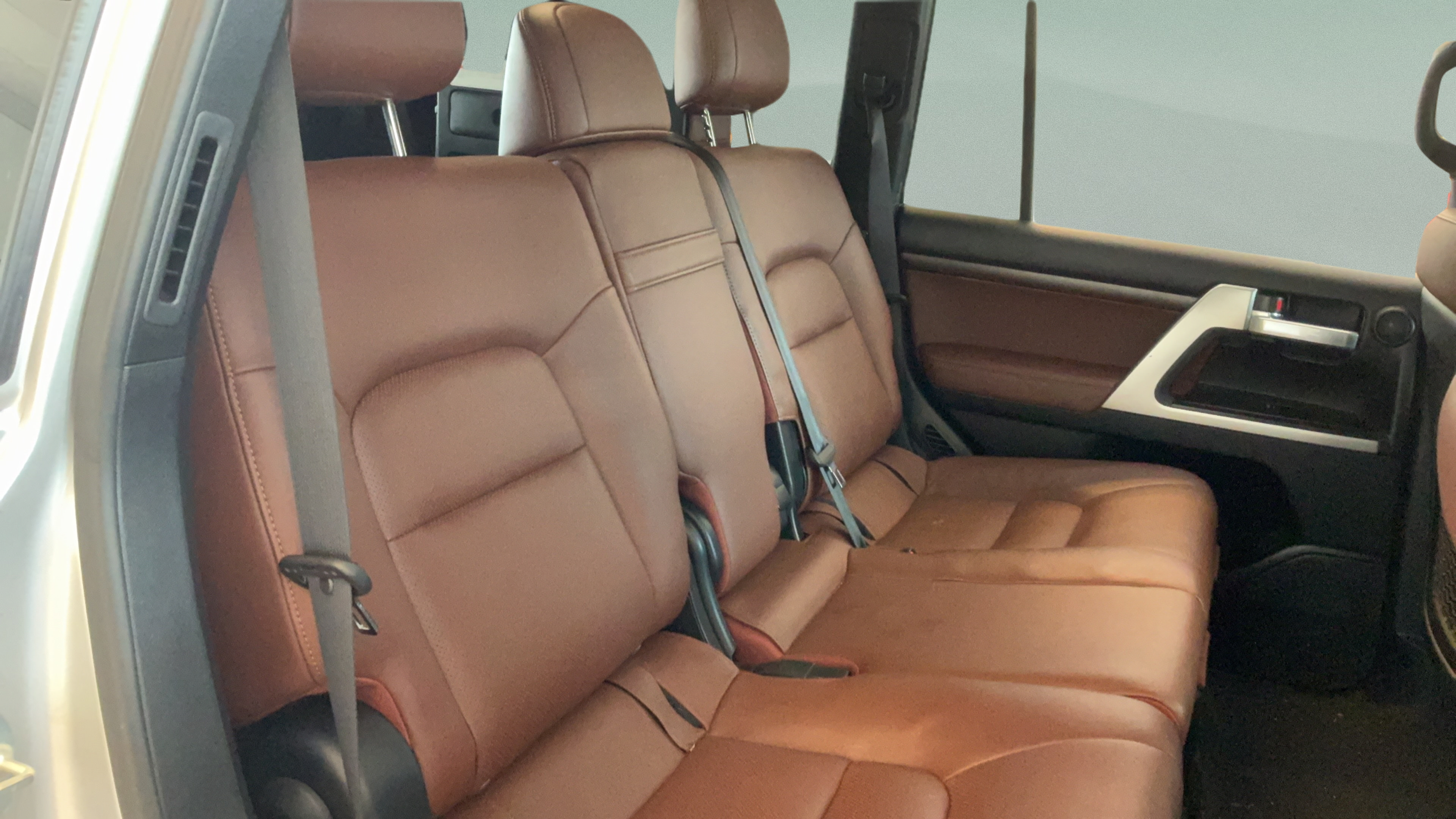Used 2019 Toyota Land Cruiser AWD/4WD image 36